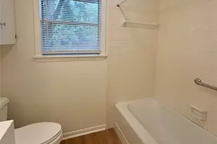 1801 Beazley St, Brenham, TX 77833 - Photo 13