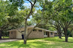 1801 Beazley St, Brenham, TX 77833 - Photo 23