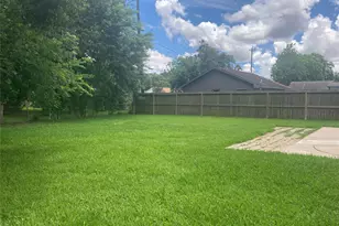 415 Cole St, Webster, TX 77598 - Photo 15