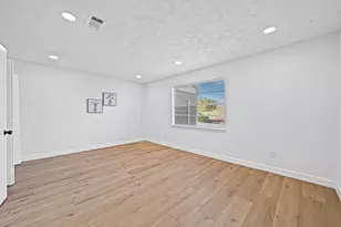 8726 Wilcrest Dr, Houston, TX 77099 - Photo 17