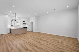 2708 Grand Fountains Dr, Houston, TX 77054 - Photo 15