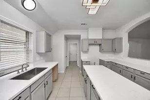 16243 April Ridge Dr, Houston, TX 77083 - Photo 15