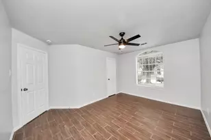 16243 April Ridge Dr, Houston, TX 77083 - Photo 31