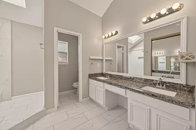 7622 Poitiers Drive, Houston, TX 77071 - Photo 19