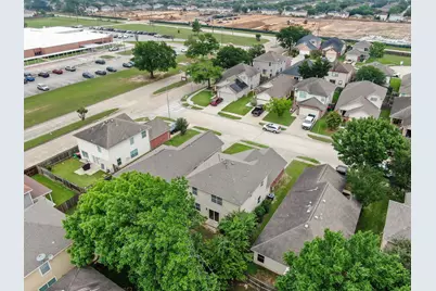 19427 Ambrosia Falls Drive, Tomball, TX 77375 - Photo 31