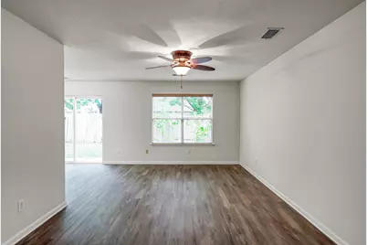 19427 Ambrosia Falls Drive, Tomball, TX 77375 - Photo 5