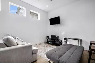 203 Danna Ln, Houston, TX 77009 - Photo 27