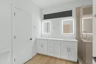 203 Danna Ln, Houston, TX 77009 - Photo 15