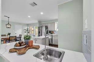 11407 Overbrook Ln, Houston, TX 77077 - Photo 11