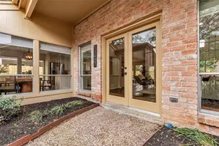 11407 Overbrook Ln, Houston, TX 77077 - Photo 3