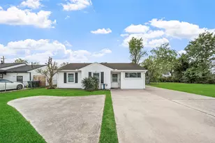 7303 Long Point Rd, Houston, TX 77055 - Photo 1