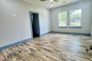 119 N 8th St, Beasley, TX 77417 - Photo 11