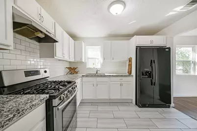 7546 Greendowns Street, Houston, TX 77087 - Photo 17