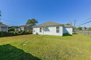 7546 Greendowns St, Houston, TX 77087 - Photo 33