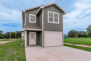 250 N Shady Oaks Dr, Point Blank, TX 77364 - Photo 1