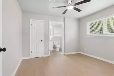 10423 Quiet Hill Road, La Porte, TX 77571 - Photo 15