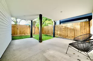 2205 Staples St, Houston, TX 77026 - Photo 25