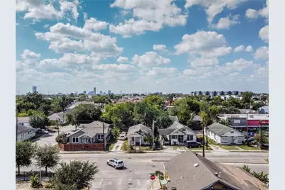 2409 Fulton Street, Houston, TX 77009 - Photo 5