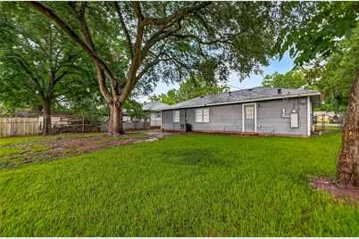 1115 Avenue E, Rosenberg, TX 77471 - Photo 33