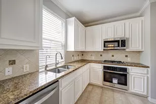 1720 Bailey St, Houston, TX 77019 - Photo 5