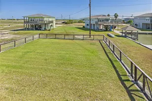 162 Sailfish Dr, Rockport, TX 78382 - Photo 33