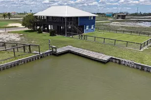 162 Sailfish Dr, Rockport, TX 78382 - Photo 1