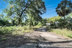 415 White Wing Ln, Houston, TX 77079 - Photo 19