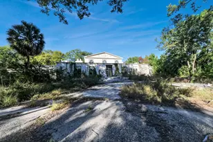 415 White Wing Ln, Houston, TX 77079 - Photo 1