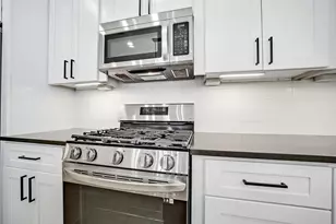 2206 Lou Ellen Ln, Houston, TX 77018 - Photo 19