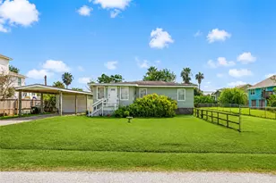 2829 N Sonny Ln, Galveston, TX 77554 - Photo 3