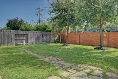 2123 Camden Creek Lane, Houston, TX 77077 - Photo 45