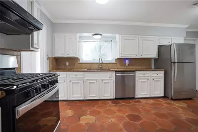 10010 Westview Drive, Houston, TX 77055 - Photo 5