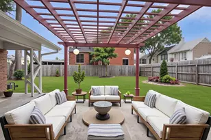 10010 Westview Dr, Houston, TX 77055 - Photo 21