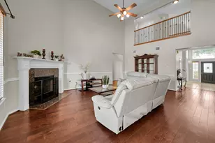 11027 Hilltop Park Ln, Cypress, TX 77433 - Photo 7