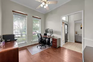 11027 Hilltop Park Ln, Cypress, TX 77433 - Photo 5