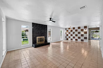 1119 Pinecroft Drive, Sugar Land, TX 77498 - Photo 11