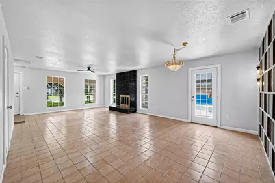 1119 Pinecroft Drive, Sugar Land, TX 77498 - Photo 15