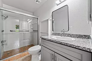 1119 Pinecroft Dr, Sugar Land, TX 77498 - Photo 35