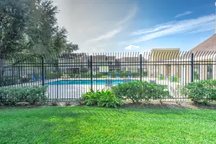 11609 Village Pl Dr, Houston, TX 77077 - Photo 33