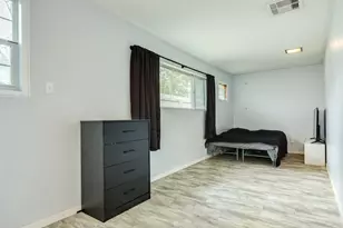 107 Gardenia St, Lake Jackson, TX 77566 - Photo 17