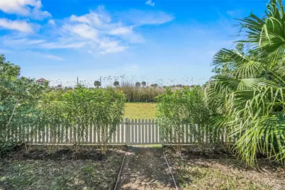 2622 E Seaside Drive, Galveston, TX 77550 - Photo 39