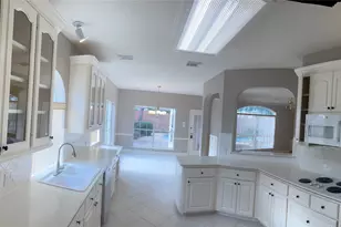 3419 Scenic Elm St, Houston, TX 77059 - Photo 3