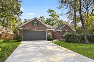 153 S Holly Laurel Cir, The Woodlands, TX 77382 - Photo 1