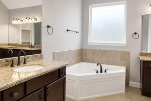 5118 Landon Ln, Baytown, TX 77523 - Photo 13