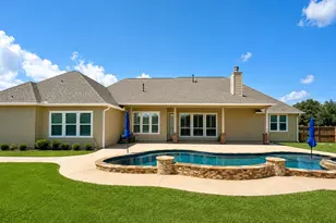 5118 Landon Ln, Baytown, TX 77523 - Photo 3