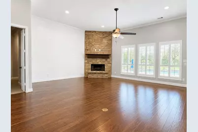 5118 Landon Lane, Baytown, TX 77523 - Photo 9