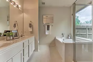 38 Tranquil Glade Pl, The Woodlands, TX 77381 - Photo 27
