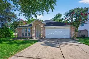 2703 Blue Mist Dr, Sugar Land, TX 77498 - Photo 5