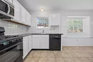 2703 Blue Mist Dr, Sugar Land, TX 77498 - Photo 15