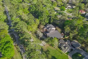 511 Chateau Woods Pkwy Dr, Conroe, TX 77385 - Photo 49